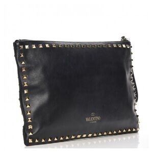 VALENTINO GARAVANI VITELLO ROCKSTUD ZIP WRISTLET